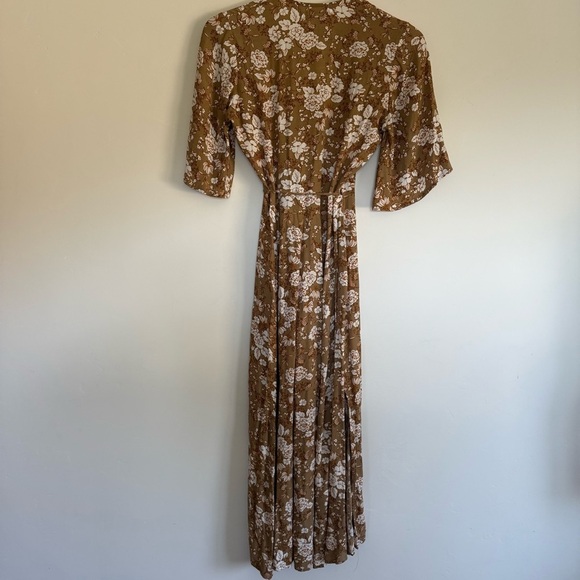 Faithful the Brand floral midi dress size: S - Picture 4 of 8